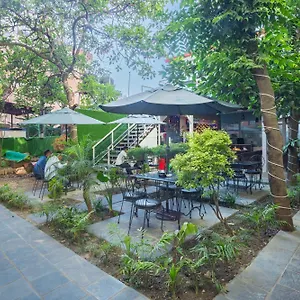 hotel-sapana-garden.hotels-kathmandu.com/